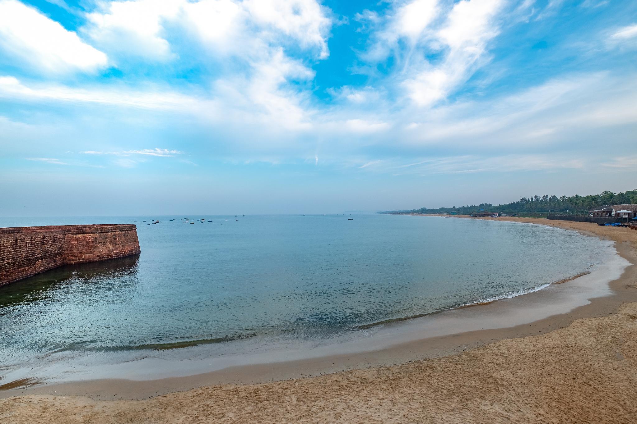 Hyatt Centric Candolim Goa Екстер'єр фото A beach in Kannur