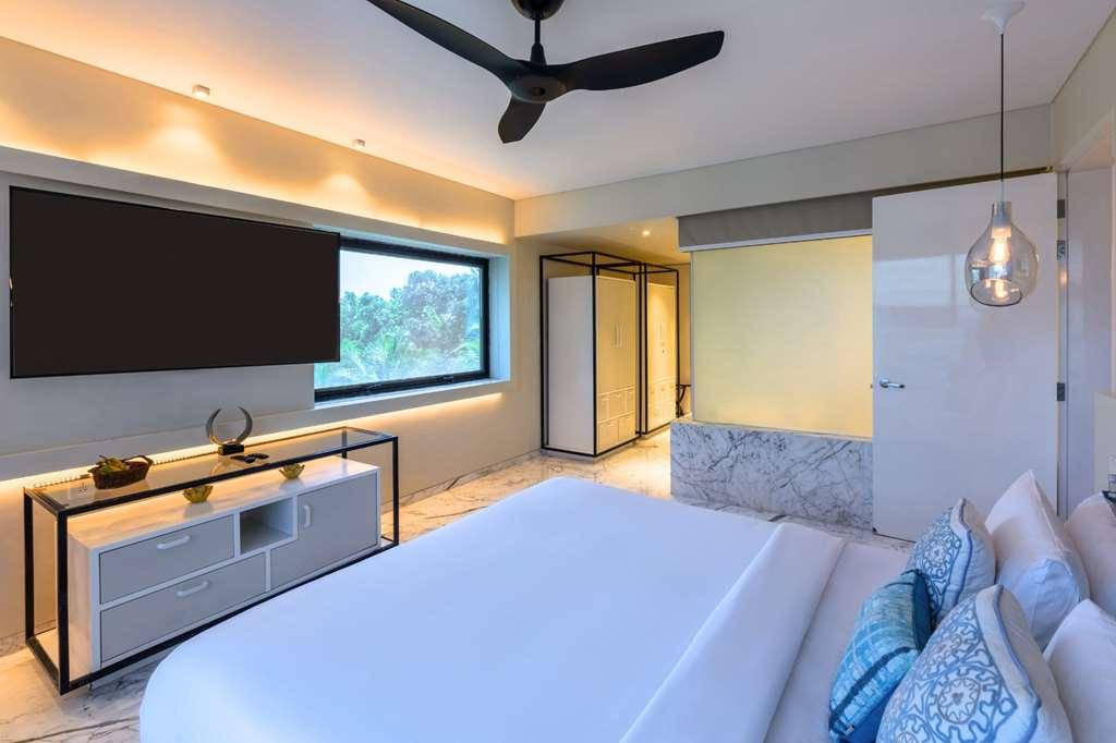 Hyatt Centric Candolim Goa Номер фото